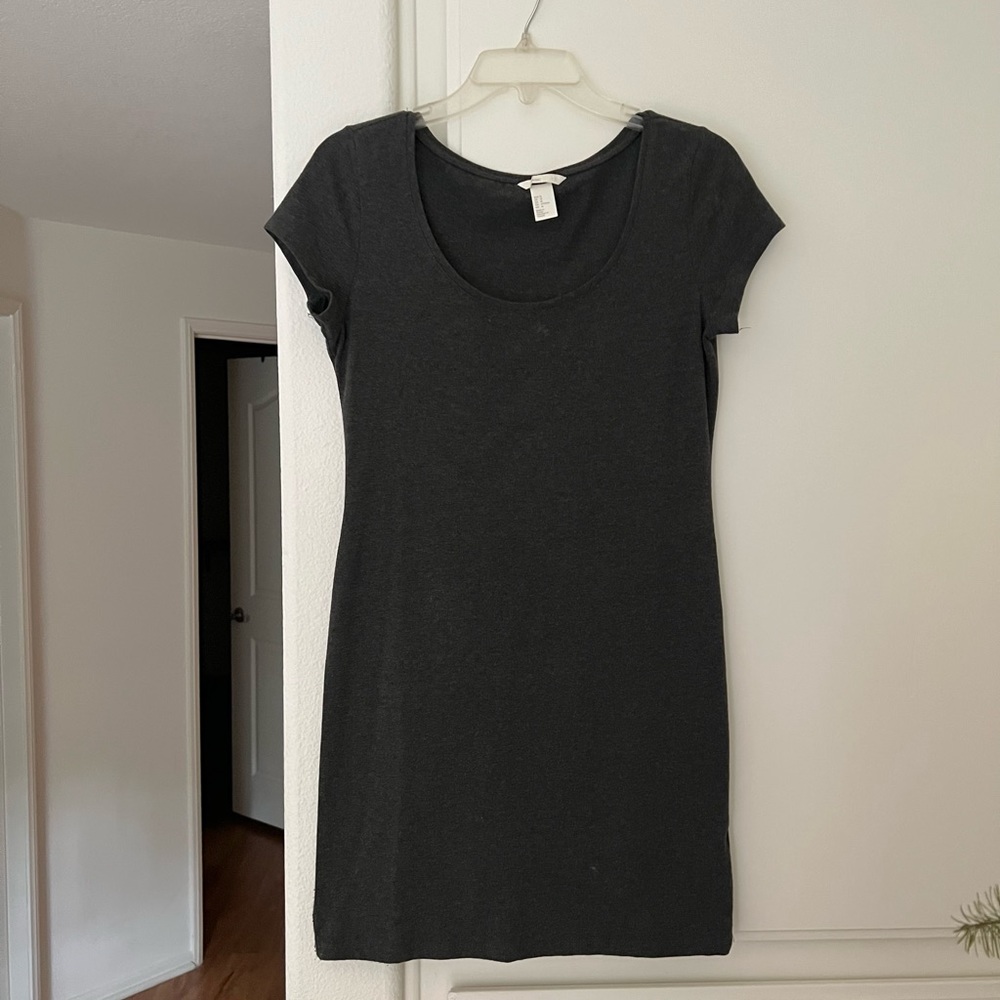 Dark grey t shirt dress (slightly fitted).